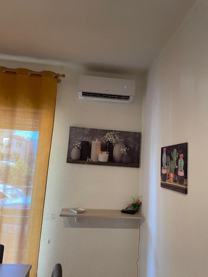 Perla Marina Apartment มาสคาลิ ภายนอก รูปภาพ